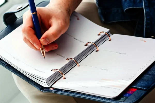 Igår eller i går – vad är rätt enligt svenska språknormen?