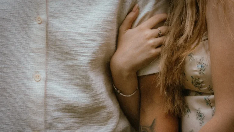 närmre eller närmare